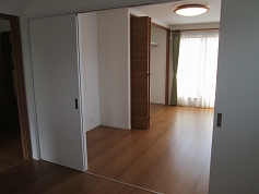�m��003
